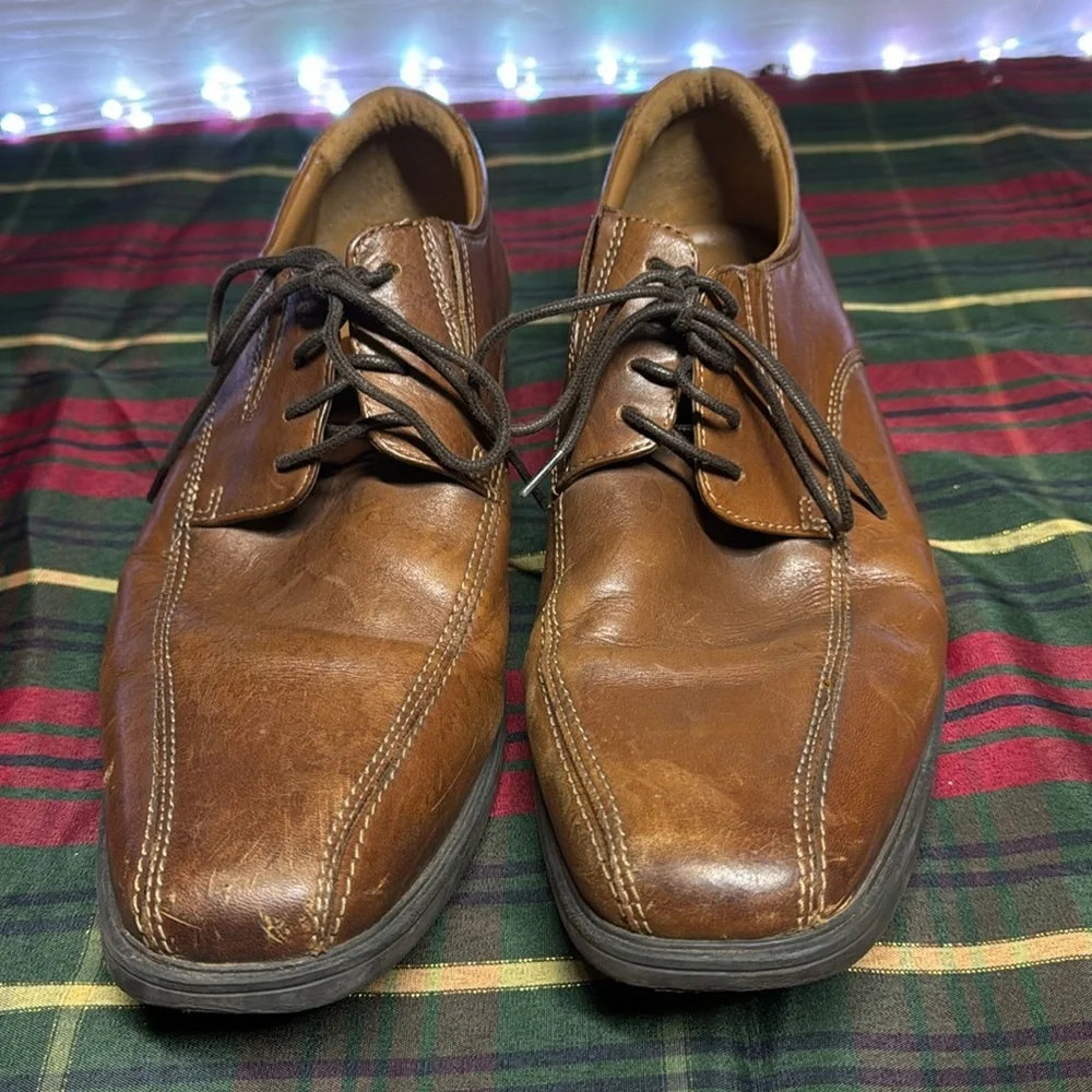 Men’s Clarks ortho light soft cushion, dress shoes, size 11